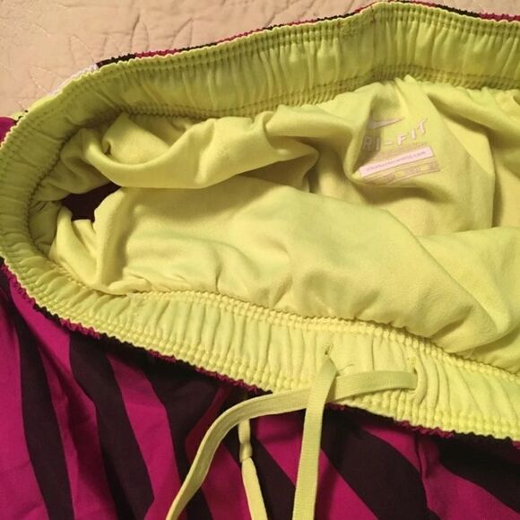 Nike Shorts  - Picture 5 of 6